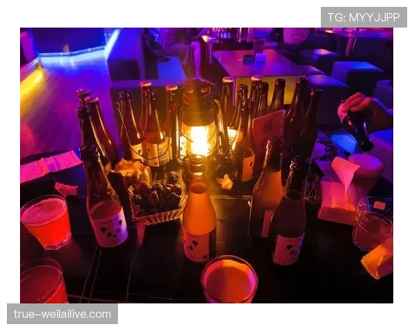 扎克拉文训练完直接去夜店蹦迪？这体力也太离谱了吧